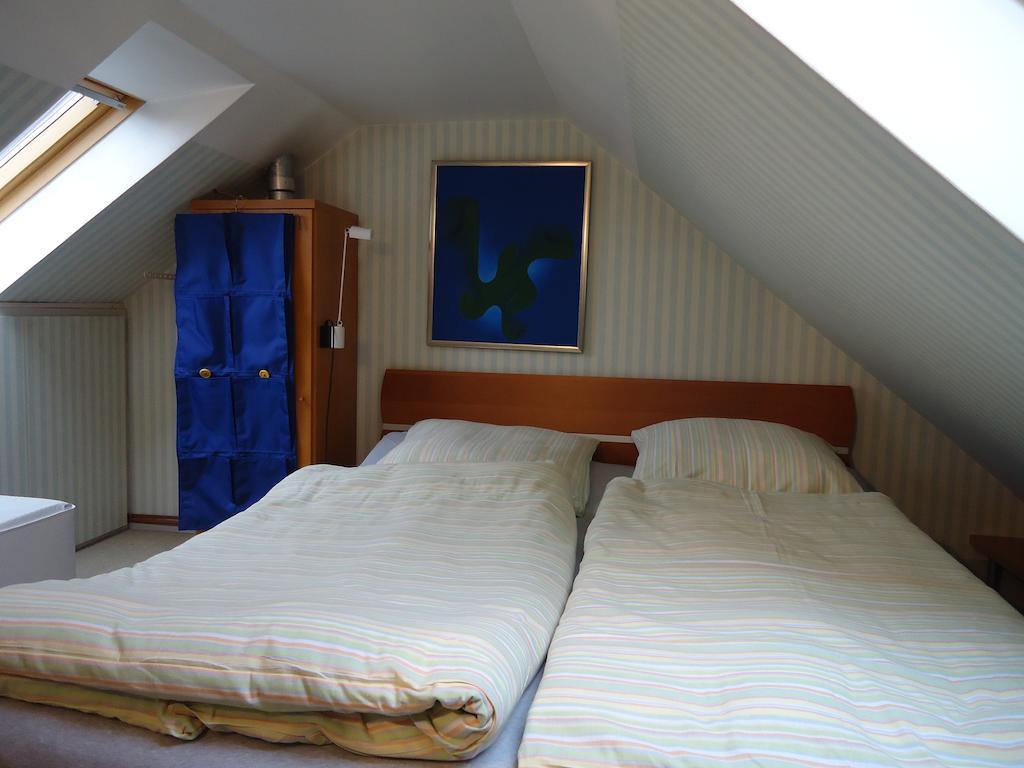 Air Boardinghouse Tulip Stockum, Zu Fuss - 3 Minuten Zur Messe Дюселдорф Стая снимка